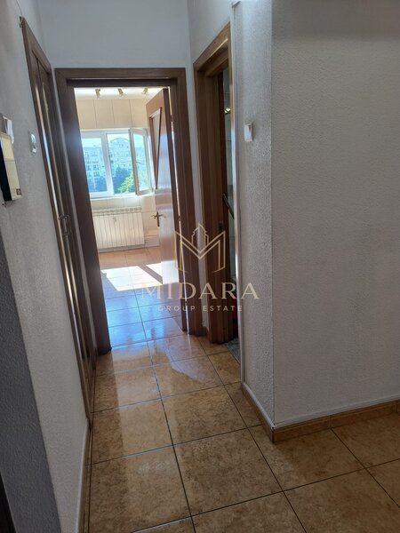 Unirii 4 camere  Ideal birou  97 mp