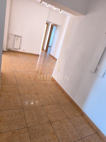 Unirii 4 camere  Ideal birou  97 mp